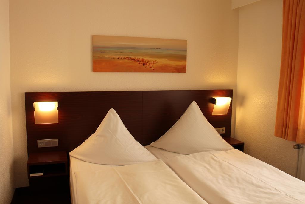 Haus Sparkuhl Hotel Garni Hannover Zimmer foto