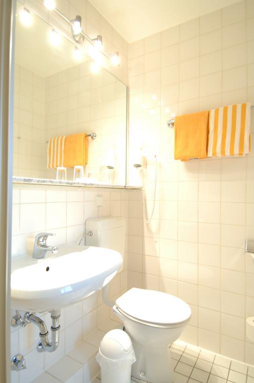 Haus Sparkuhl Hotel Garni Hannover Zimmer foto